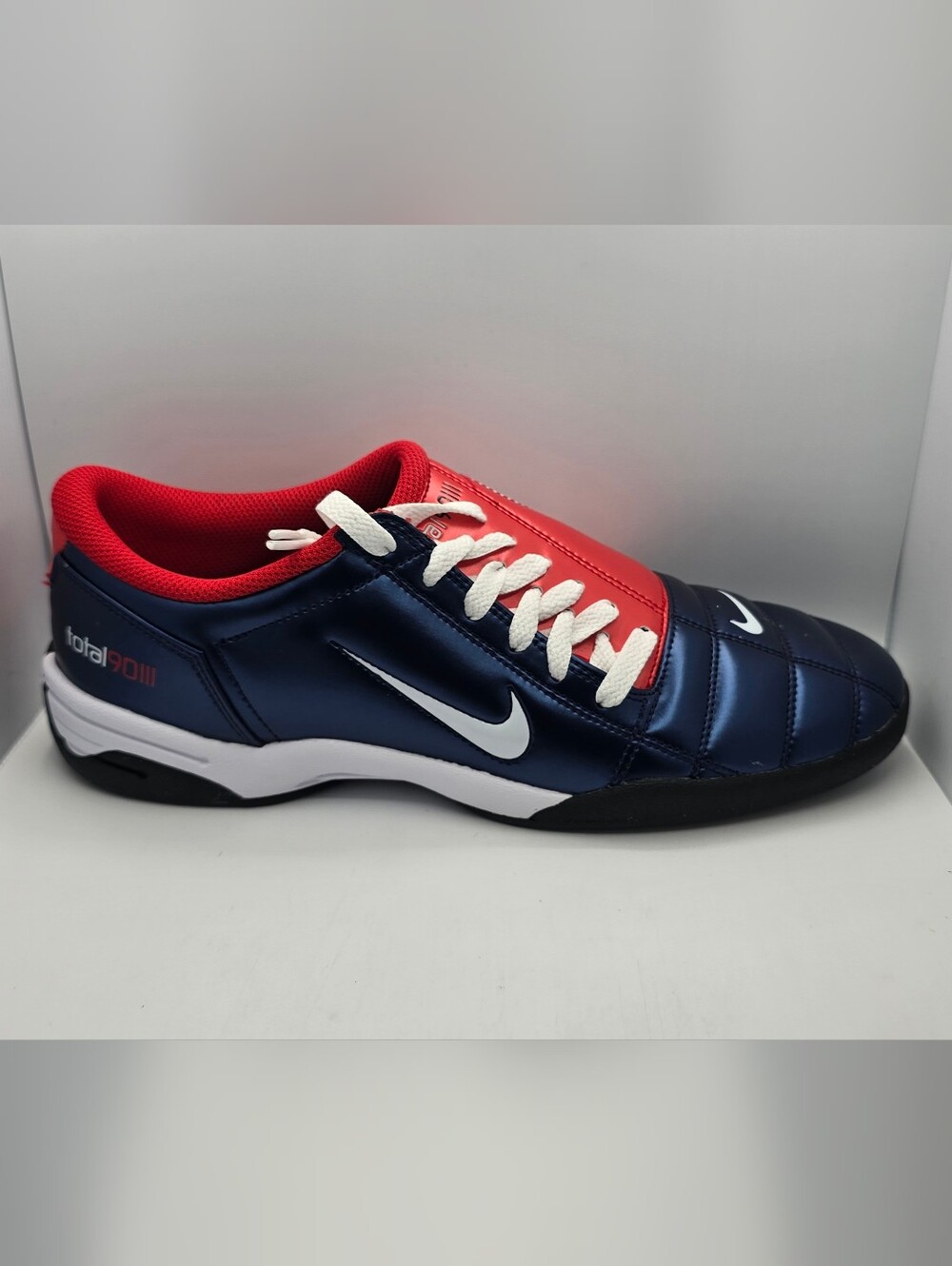 Nike Men’s Total 90 Navy & Red Athletic Trainer - White Swoosh